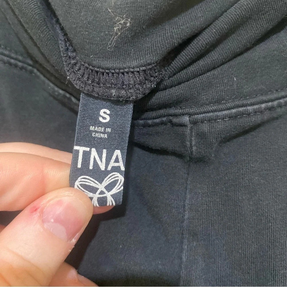 Women’s  TNA Brand Casual Soft Black Leggings With Logo on the Back Size Small - Picture 4 of 14